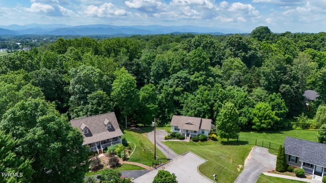 26 Heros Way, Jonesborough, TN 37659