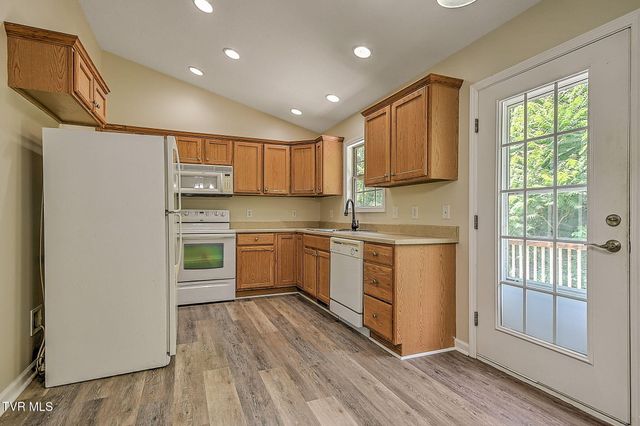 26 Heros Way, Jonesborough, TN 37659