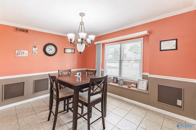 1412 Lake Crest Drive, Decatur, AL 35603