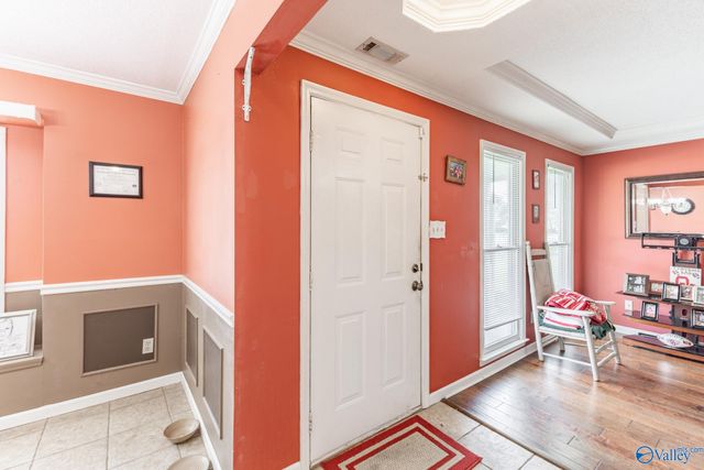 1412 Lake Crest Drive, Decatur, AL 35603
