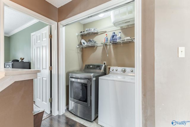 1412 Lake Crest Drive, Decatur, AL 35603