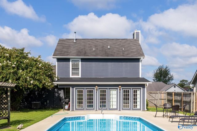 1412 Lake Crest Drive, Decatur, AL 35603