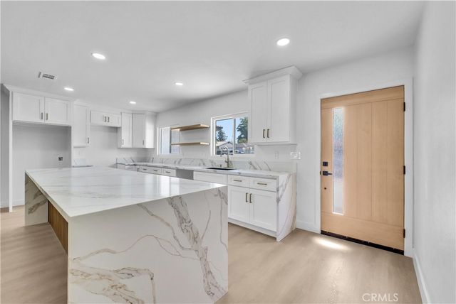 9900 Niagara, Fontana, CA 92335