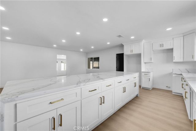 9900 Niagara, Fontana, CA 92335