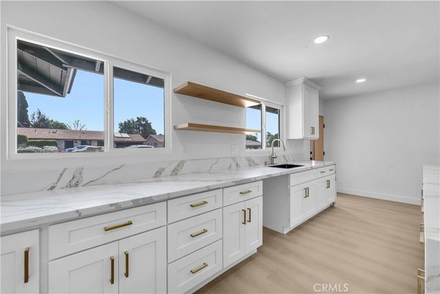 9900 Niagara, Fontana, CA 92335
