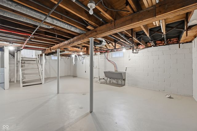 4910 N Kenwood Avenue, Indianapolis, IN 46208