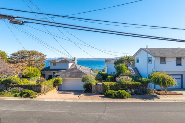 859 Balboa Avenue, Pacific Grove, CA 93950