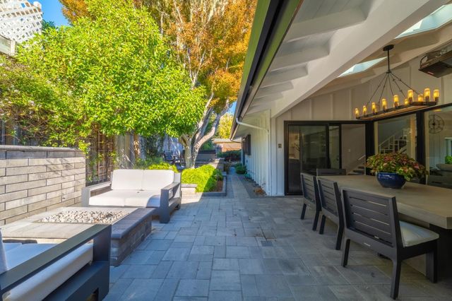 859 Balboa Avenue, Pacific Grove, CA 93950