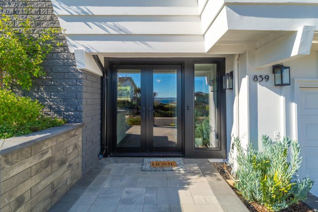 859 Balboa Avenue, Pacific Grove, CA 93950