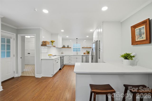 1061 Eaglewood Avenue, Charlotte, NC 28212