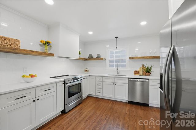 1061 Eaglewood Avenue, Charlotte, NC 28212