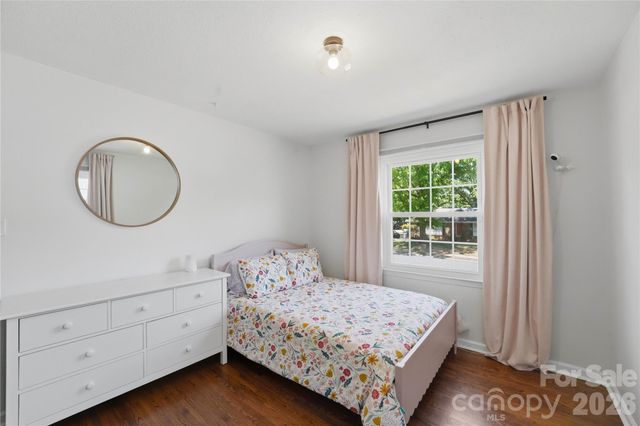 1061 Eaglewood Avenue, Charlotte, NC 28212