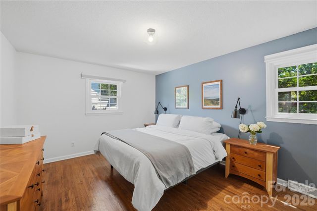 1061 Eaglewood Avenue, Charlotte, NC 28212