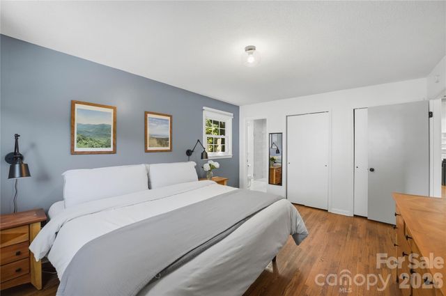 1061 Eaglewood Avenue, Charlotte, NC 28212