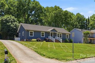 1061 Eaglewood Avenue, Charlotte, NC 28212