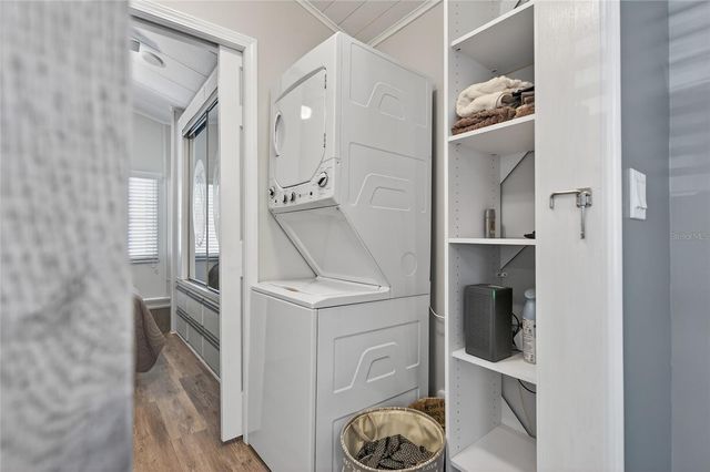 204 CROWN POINT DRIVE, Nokomis, FL 34275