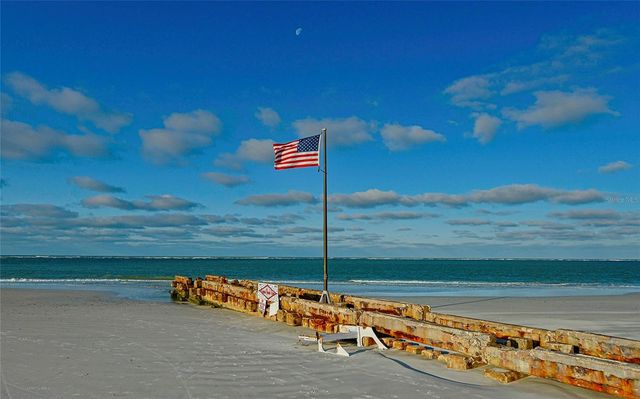 204 CROWN POINT DRIVE, Nokomis, FL 34275