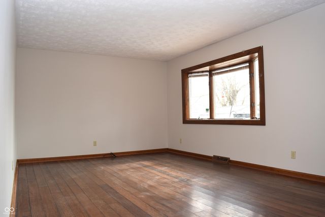 5808 E County Road 150 N, Avon, IN 46123