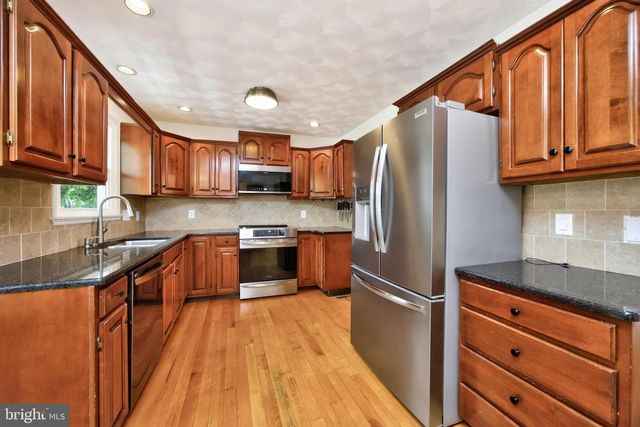 612 NISSLEY DR, Middletown, PA 17057