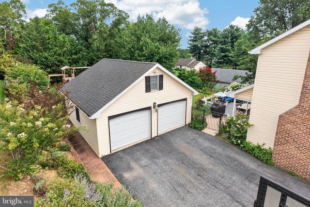 612 NISSLEY DR, Middletown, PA 17057