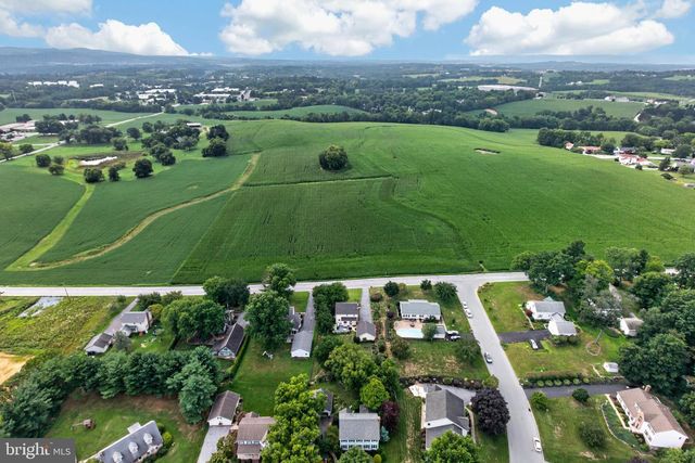 612 NISSLEY DR, Middletown, PA 17057