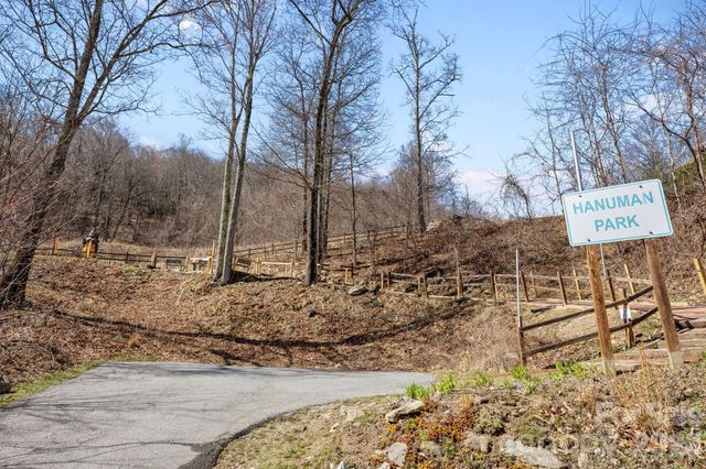 5 Lila Lane B, Clyde, NC 28721