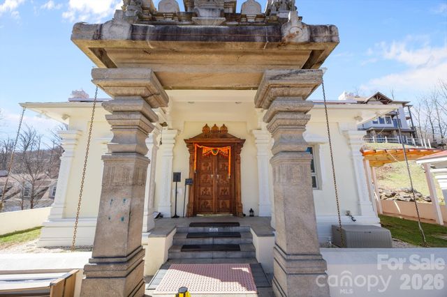 5 Lila Lane B, Clyde, NC 28721