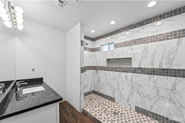 315 N Los Cerritos Circle, Edinburg, TX 78541