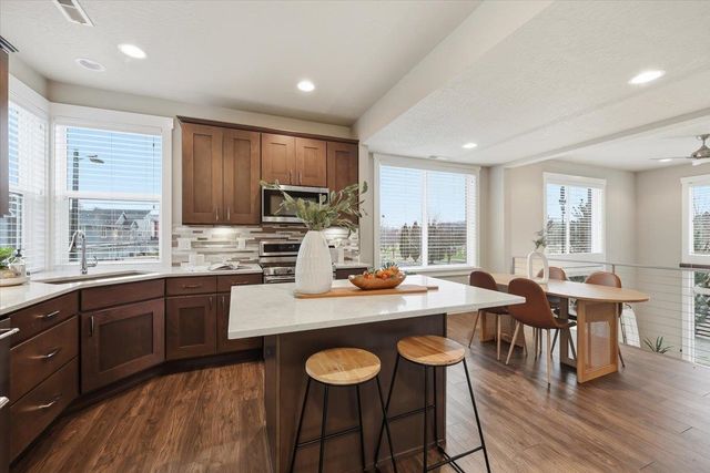 2302 W Summit Pkwy, Spokane, WA 99201