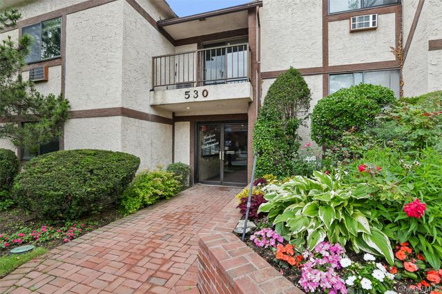 530 Hudson Avenue, Cedarhurst, NY 11516
