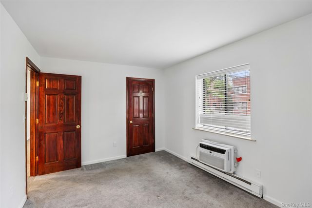 530 Hudson Avenue, Cedarhurst, NY 11516