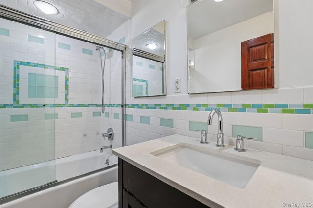 530 Hudson Avenue, Cedarhurst, NY 11516