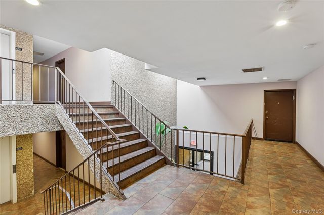 530 Hudson Avenue, Cedarhurst, NY 11516