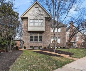 7909 Kingsbury Boulevard, Clayton, MO 63105