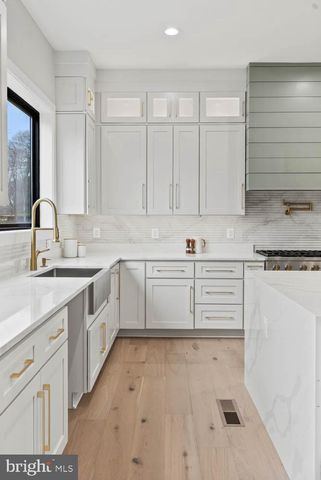 402 MARSHALL RD SW, Vienna, VA 22180