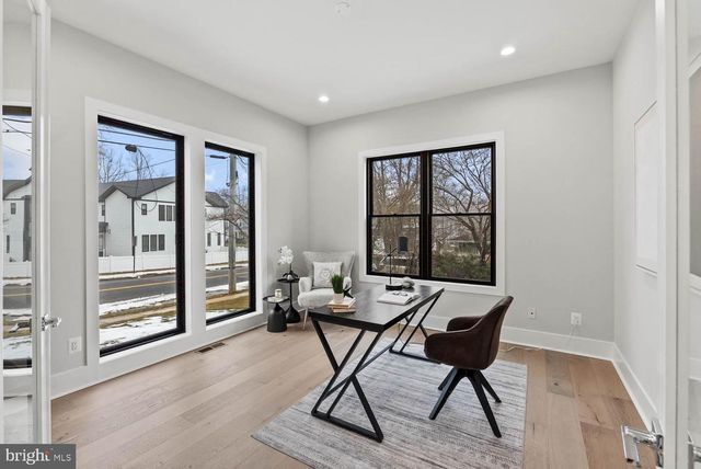 402 MARSHALL RD SW, Vienna, VA 22180