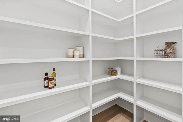 402 MARSHALL RD SW, Vienna, VA 22180