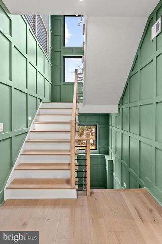 402 MARSHALL RD SW, Vienna, VA 22180