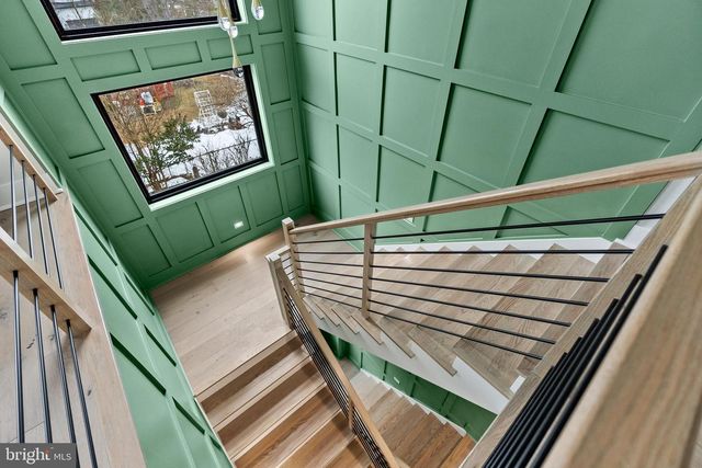 402 MARSHALL RD SW, Vienna, VA 22180