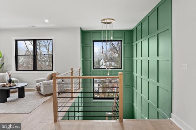 402 MARSHALL RD SW, Vienna, VA 22180