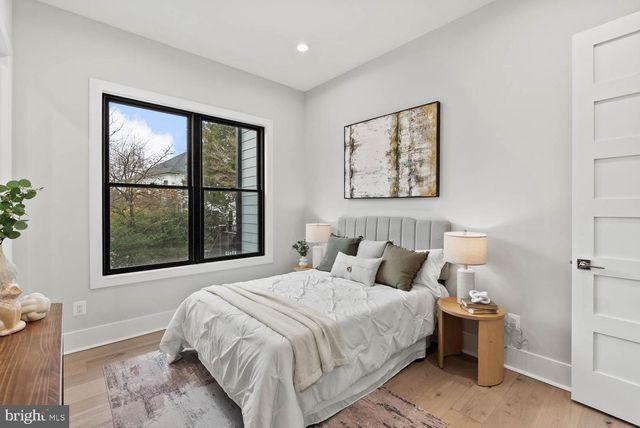 402 MARSHALL RD SW, Vienna, VA 22180