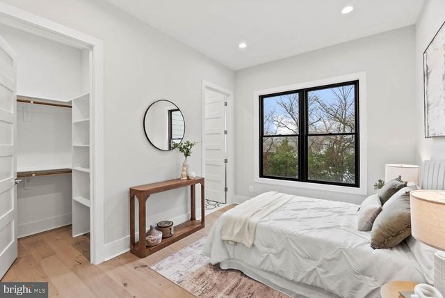 402 MARSHALL RD SW, Vienna, VA 22180