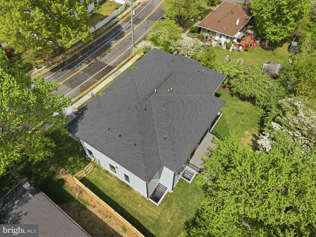 402 MARSHALL RD SW, Vienna, VA 22180