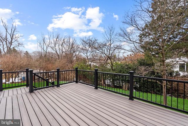 402 MARSHALL RD SW, Vienna, VA 22180