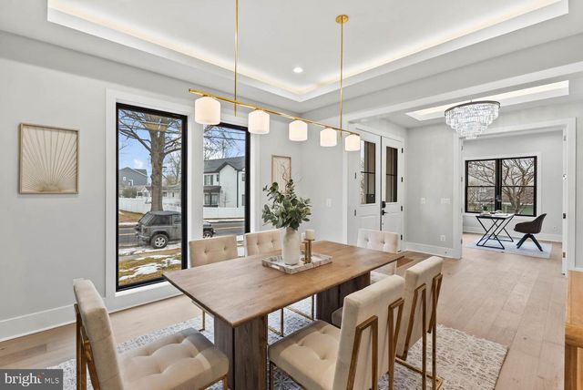 402 MARSHALL RD SW, Vienna, VA 22180