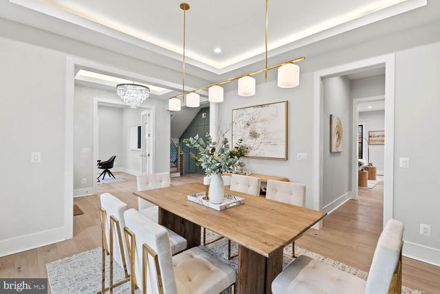 402 MARSHALL RD SW, Vienna, VA 22180