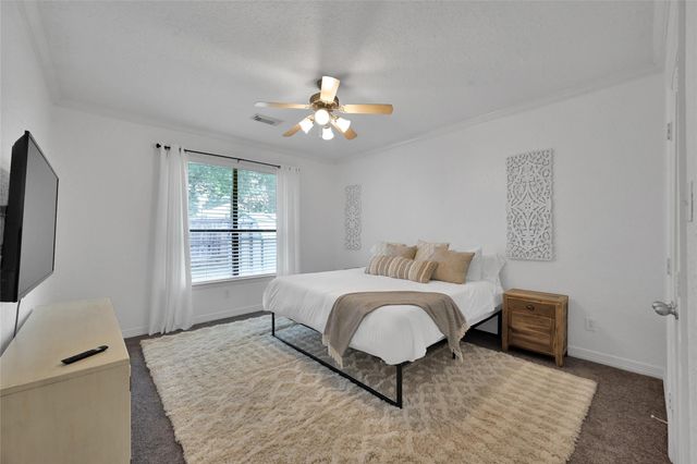 13014 Walden Road, Montgomery, TX 77356