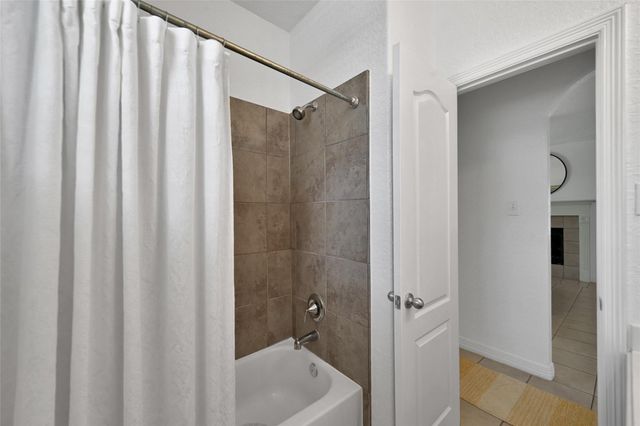 13014 Walden Road, Montgomery, TX 77356