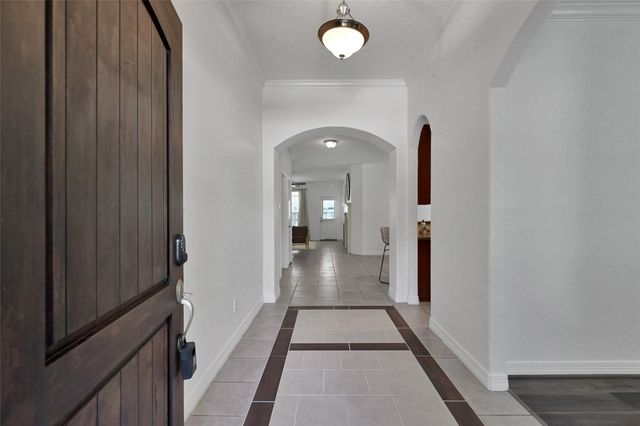 13014 Walden Road, Montgomery, TX 77356