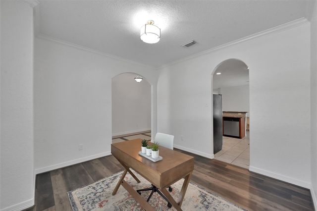 13014 Walden Road, Montgomery, TX 77356